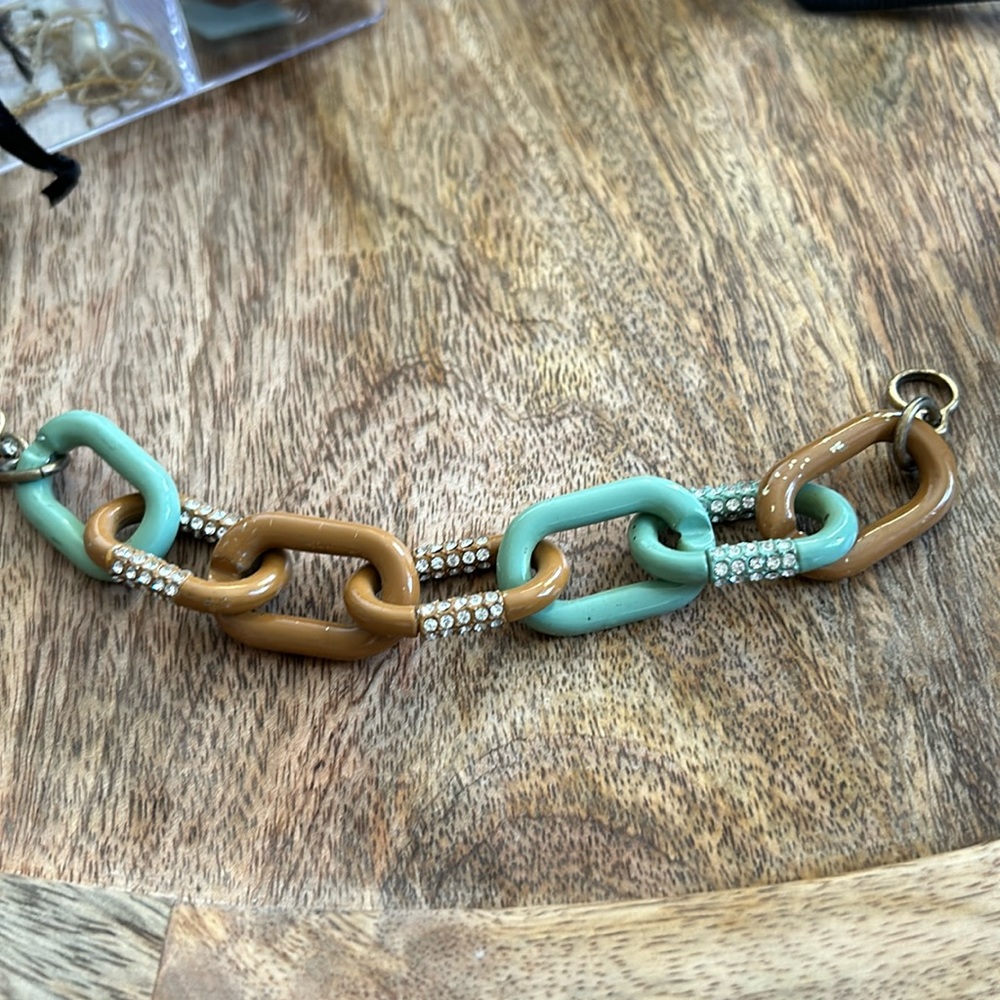 J CREW GREEN BEIGE GOLD CHUNKY CHAIN LINK ENAMEL STATEMENT